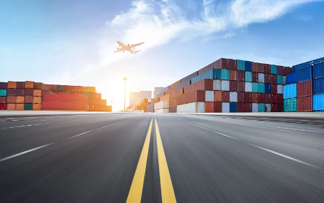 Les importations et exportations de marchandises de la Chine ont augmenté de 15,3 % au cours des cinq premiers mois de cette année